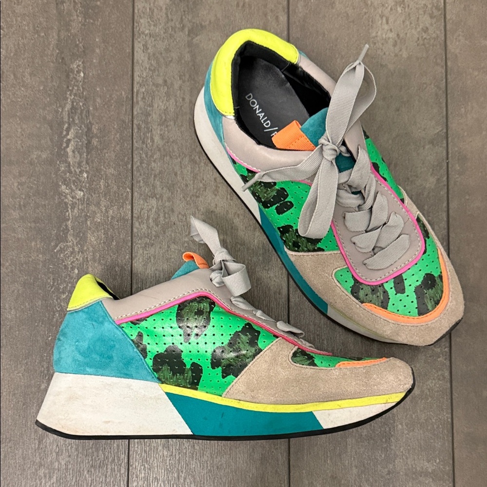 Donald J. Pliner Multicolor Platform Sneakers, size 8.5